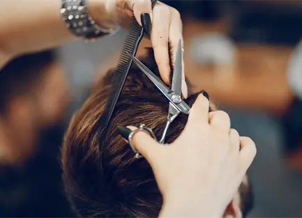 Cortes de Cabello que Rejuvenecen: Tendencias y Consejos