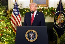 Publica Trump a los Obama como simios y le llueven reclamos 