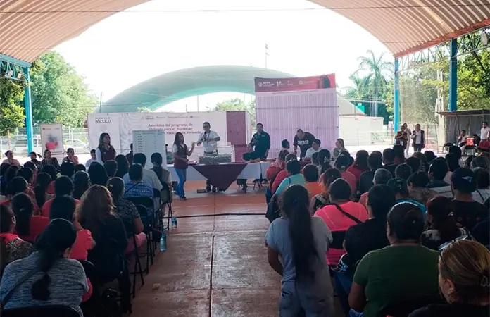 Otorgan primeras casas de bajo costo