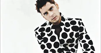 Actor espa&ntilde;ol Eduardo Casanova anuncia que tiene VIH