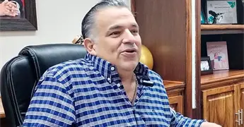 Apoyar&aacute; David Medina a Ruth para Gobernadora