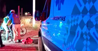 Chocan motociclistas, dos personas lesionadas