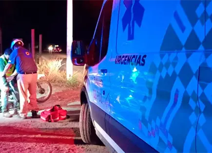 Chocan motociclistas, dos personas lesionadas