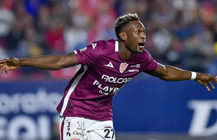 Club León ficha a Diber Cambindo