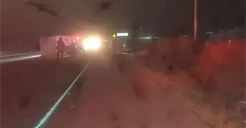 Impactan camionetas en carretera a Cedral