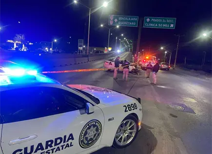 Muere automovilista tras violento impacto en el Circuito Potos&iacute;