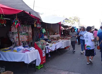 Repuntan las ventas en Pabell&oacute;n Navide&ntilde;o