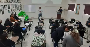 Ofrece JS curso a auxiliares de salud