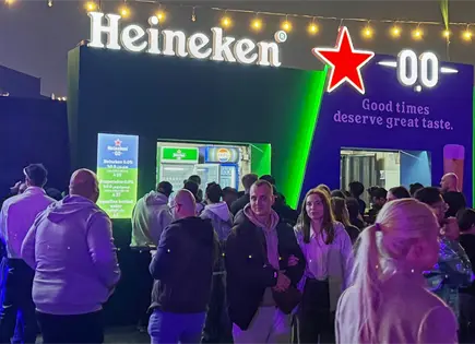 Arabia Saud&iacute; ampl&iacute;a acceso a tienda de alcohol para no musulmanes