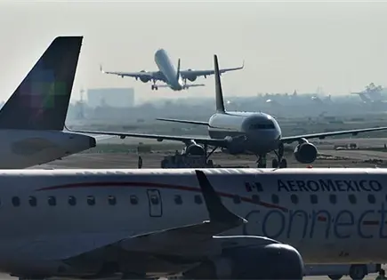 El tr&aacute;fico a&eacute;reo entre M&eacute;xico y EU cae este a&ntilde;o