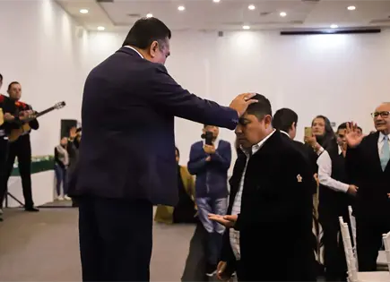 Gallardo se re&uacute;ne con l&iacute;deres evang&eacute;licos