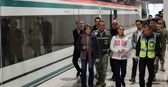 Sheinbaum lidera recorrido de prueba del Tren Suburbano al AIFA