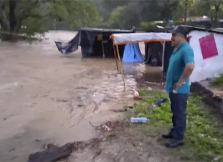 Lluvias y descenso de temperatura activan vigilancia estatal por frente fr&iacute;o 23