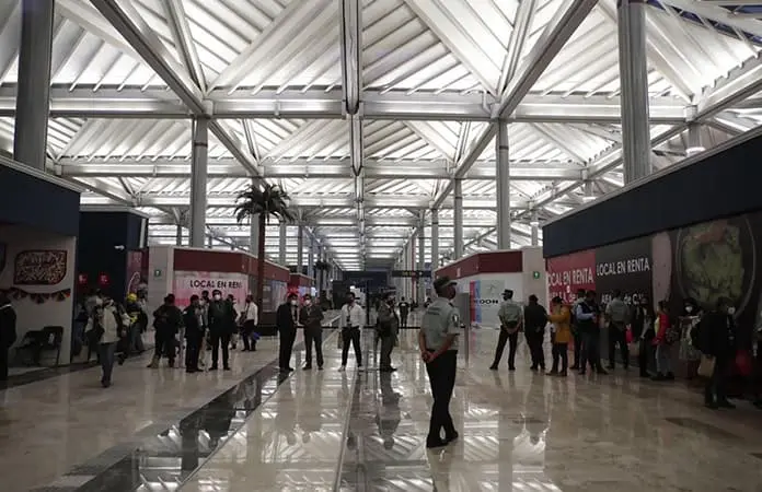 Empeora en octubre la ca&iacute;da en el AIFA