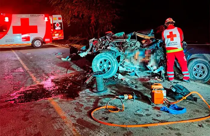 Fallece pareja de novios durante un accidente carretero