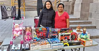 Instalan Feria del Juguete a un costado de Catedral