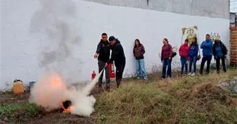 Capacita PC a vendedores de pirotecnia