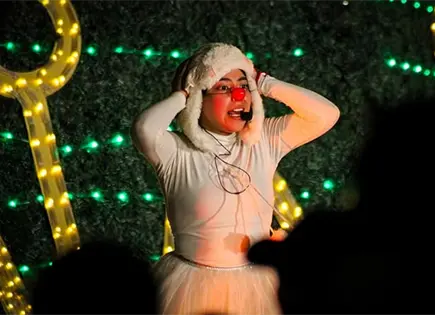 Clawstorela toma Plaza de Armas