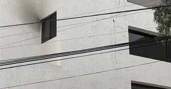 Incendio en edificio de Carranza dej&oacute; una persona muerta