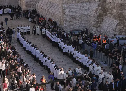 Miles acuden a Bel&eacute;n para revivir el esp&iacute;ritu navide&ntilde;o