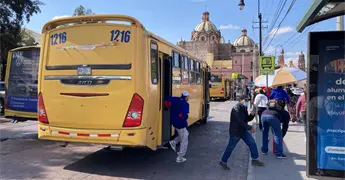 Suspender&aacute;n transporte colectivo 25 de diciembre y 1 de enero