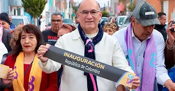 Alcalde entrega calle Colombia ya rehabilitada