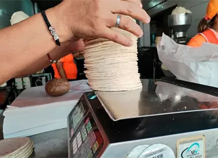 Aumenta precio de tortilla un 8%