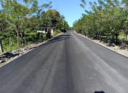 Seduvop reporta avance superior al 90% en camino a San Pedro de las Anonas