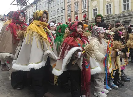 Ucranianos viven Navidad a oscuras