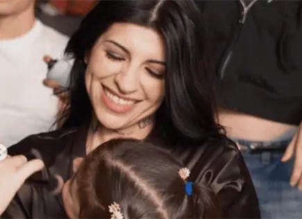 Cazzu estrena casa en medio del pleito legal con Christian Nodal