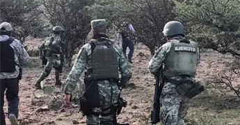 Hallan dos cuerpos calcinados en cerro de Iztapalapa