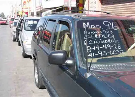 Chocolates y autos for&aacute;neos pagar&aacute;n placas en 2026