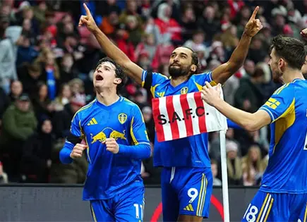 Leeds se aleja del descenso