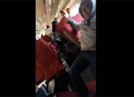 Videos revelan p&aacute;nico tras descarrilamiento en Oaxaca