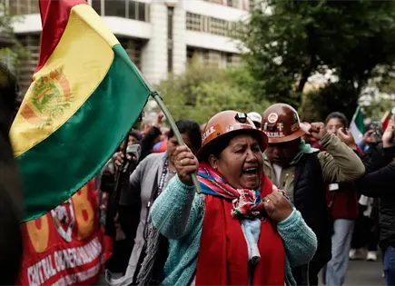 Enfrentamiento con dinamita en protestas de mineros en Bolivia
