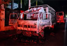 Incendio consume cami&oacute;n de carga en Ciudad Valles