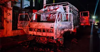 Incendio consume cami&oacute;n de carga en Ciudad Valles