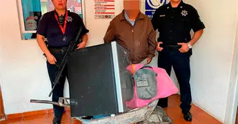 Recupera polic&iacute;a bot&iacute;n de un atraco