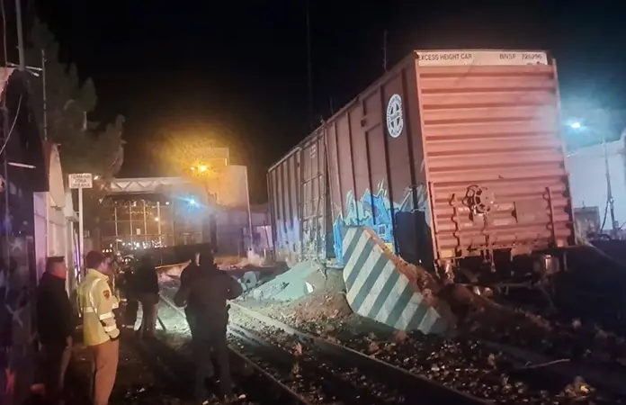 Vagón de Ferromex también descarrila