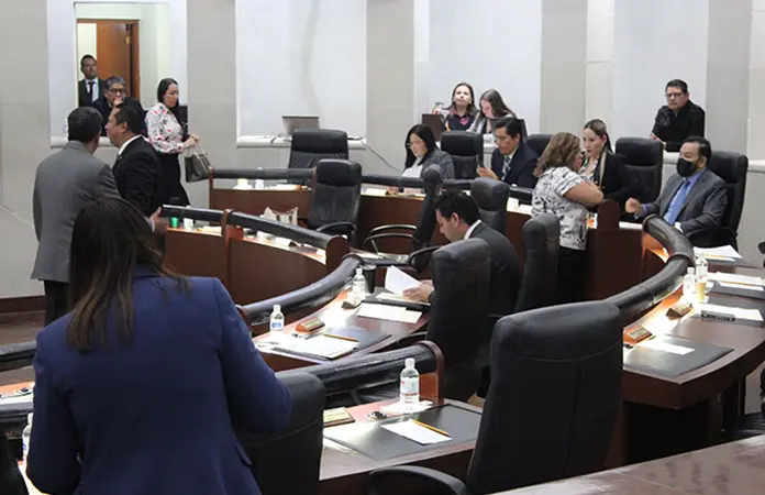 Diputados cierran 2025 con más de 320 mil pesos... ¡cada uno!