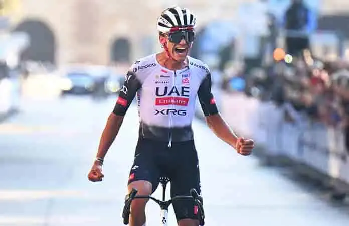 Del Toro gana sexta etapa y lidera el Tour de UAE