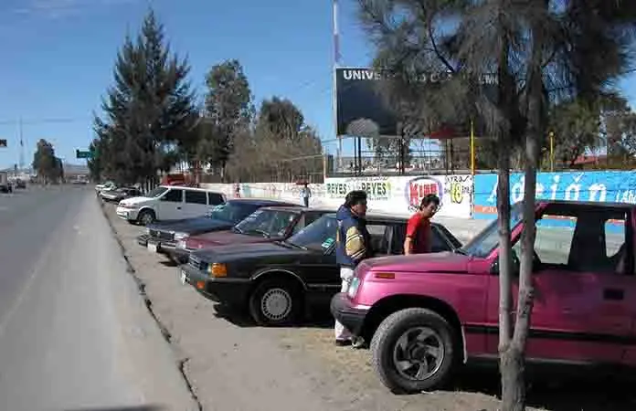 Acaba Sheinbaum con regularización de autos chocolate