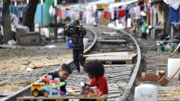 Migrantes frenan su ruta y comienzan a quedarse en M&eacute;xico