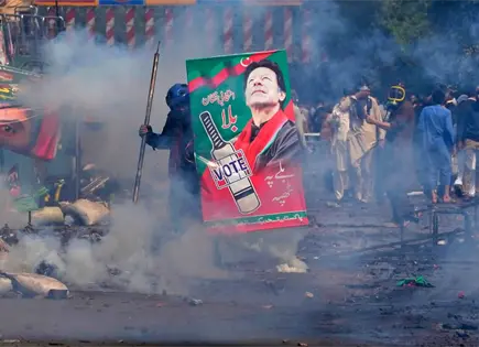 Tribunal de Pakistán dicta cadena perpetua a periodistas y exmilitares por disturbios Tribunal de Pakistán dicta cadena perpetua a periodistas y exmilitares por disturbios