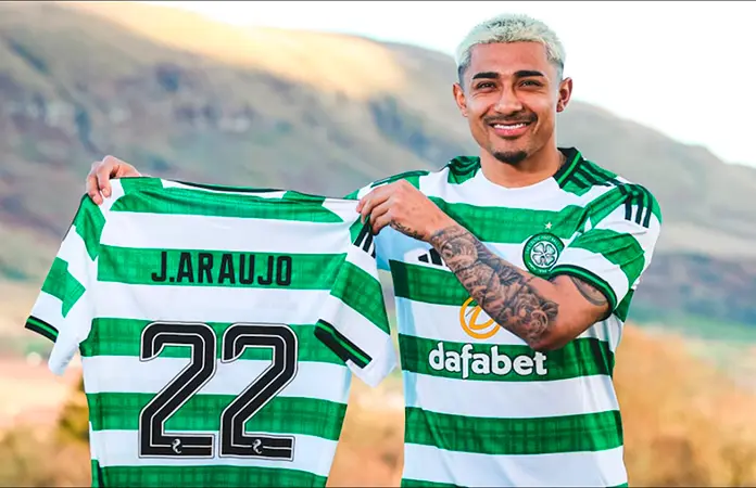 Araujo es nuevo defensa del Celtic