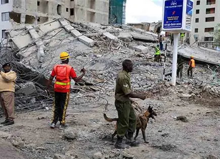 Colapsa un edificio en Kenia; hay 4 atrapados
