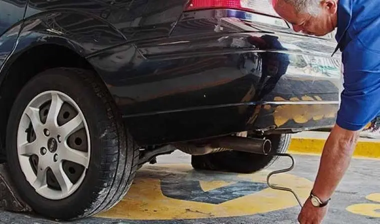 ¿Cómo desahogar un auto que no arranca?