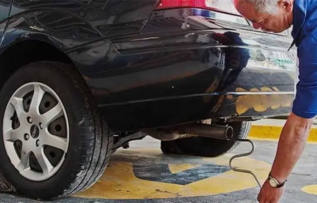 &iquest;C&oacute;mo desahogar un auto que no arranca?