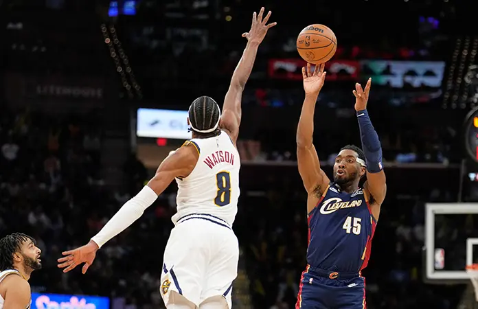 Ganan Cavaliers ante los Nuggets