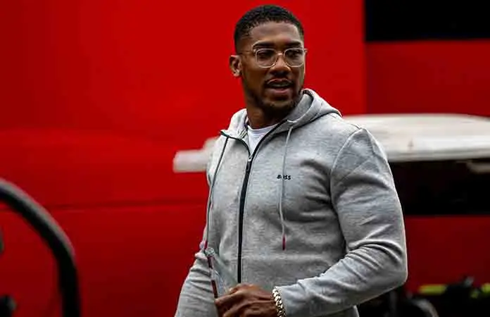 Anthony Joshua regresa a Gran Bretaña